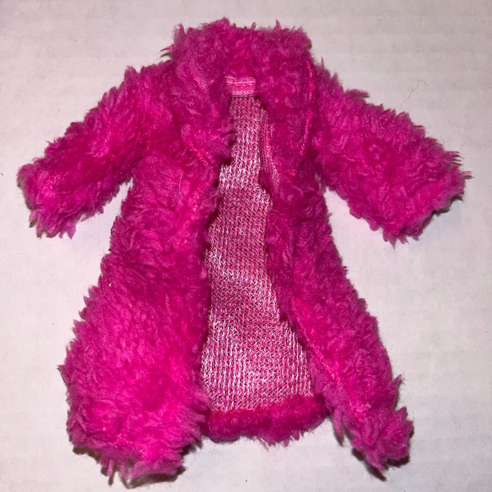 Monster High Creepover Party Bat Wing Fuzzy Draculaura Housecoat House Coat Robe
